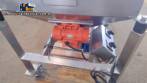 M�quina llenadora vertical de polvo de acero inoxidable Baoyuda con silo transportador de tornillo