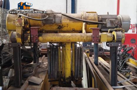 Gr�a a�rea Bauma de 2,5 toneladas CGT100/4