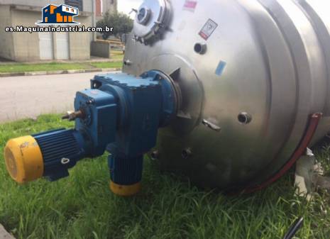 Reactor a presi�n para productos farmac�uticos cosm�ticos y veterinarios Soleri