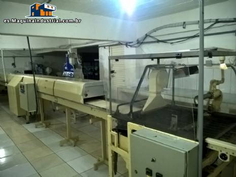 M�quina de cubierta de chocolate Baker Perkins