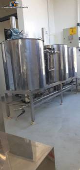 Cervecera autnoma tribloque de acero inoxidable para la produccin de cerveza artesanal
