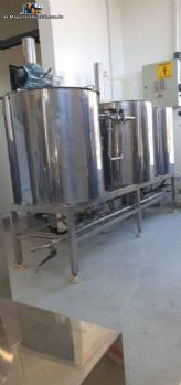 Cervecera aut�noma tribloque de acero inoxidable para la producci�n de cerveza artesanal