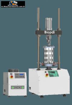 Mquina automtica de pruebas triaxiales dinmicas Biopdi