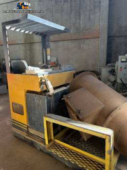 Apilador retr�ctil el�ctrico SKAM EPR 0S