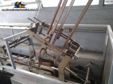 Estuchadora horizontal con alimentador autom�tico de crayones