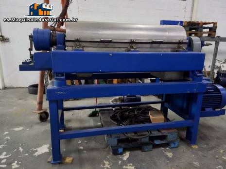 Centr�fuga separadora horizontal de acero inoxidable para separar s�lidos y l�quidos Alfa laval 10.000 litros/hora