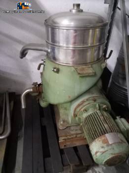 Separador centr�fugo de acero inoxidable para concentrar aceites esenciales Westfalia