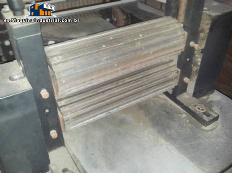 Cortador de caramelo en manta Cortador de caramelo en manta