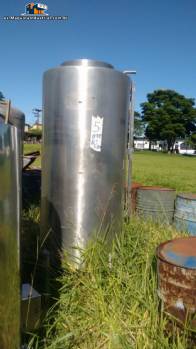 Depósitos de acero inoxidable 650 L Depósitos de acero inoxidable 650 L